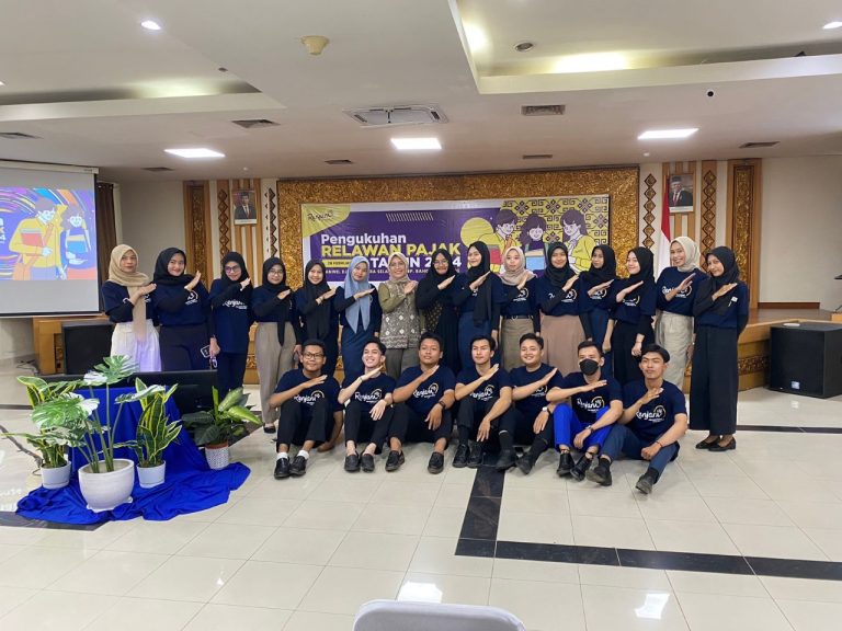 20 Mahasiswa Akuntansi POLSRI di Kukuhkan Sebagai Relawan Pajak 2024